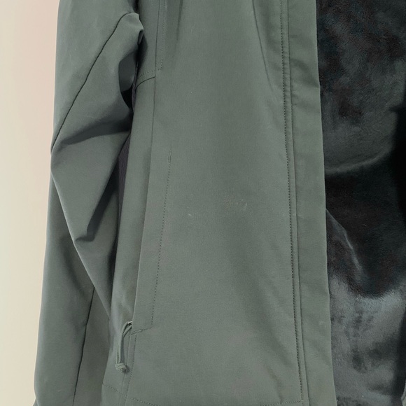 The North face Forrest green fleece women’s jacket - Picture 4 of 4